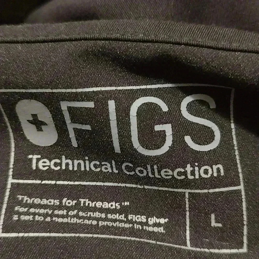 Figs men's black scrub set (large top/medium bottoms)